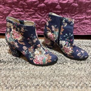 Anthropologie Billy Ella Matralia Booties